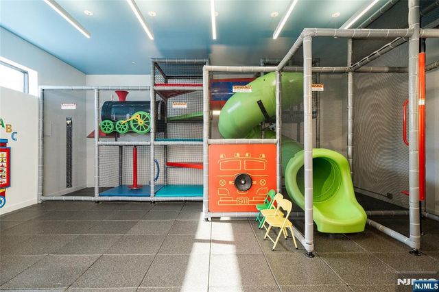 250 Gorge Road 6A, Cliffside Park, NJ 07010