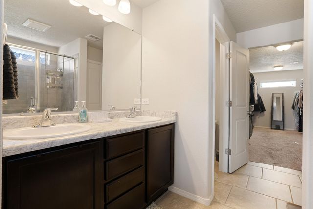 7010 Trapper Creek Road NE, Rio Rancho, NM 87144