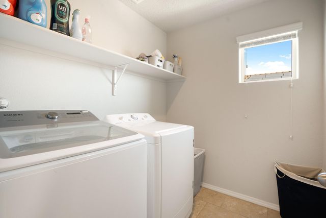 7010 Trapper Creek Road NE, Rio Rancho, NM 87144