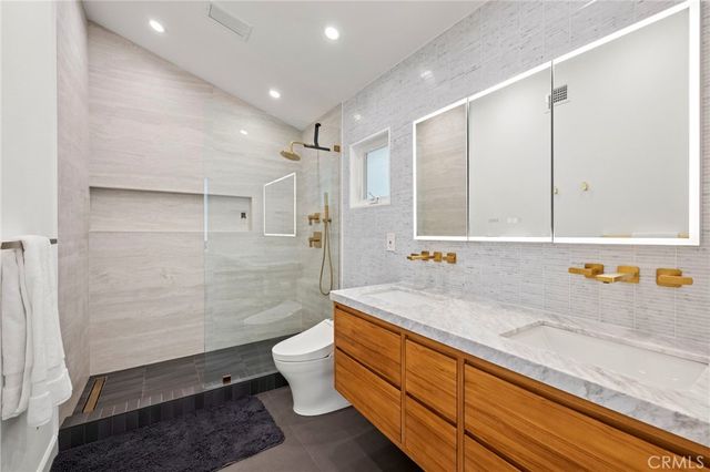 3121 Bern Drive, Laguna Beach, CA 92651