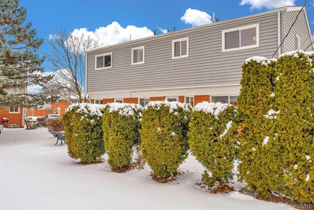 3101 Elstead Street, Auburn Hills, MI 48326