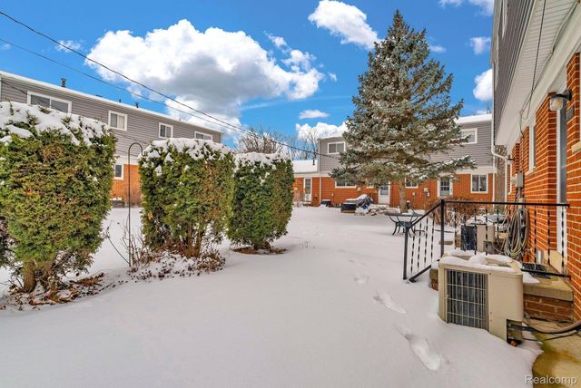 3101 Elstead Street, Auburn Hills, MI 48326