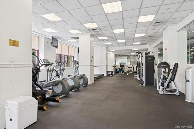 1 Scarsdale Road 613, Tuckahoe, NY 10707