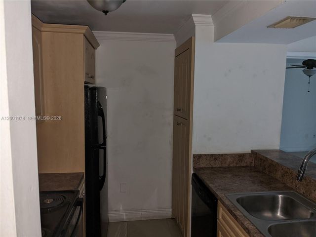 7125 NW 186th St B209, Hialeah, FL 33015