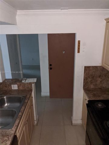 7125 NW 186th St B209, Hialeah, FL 33015