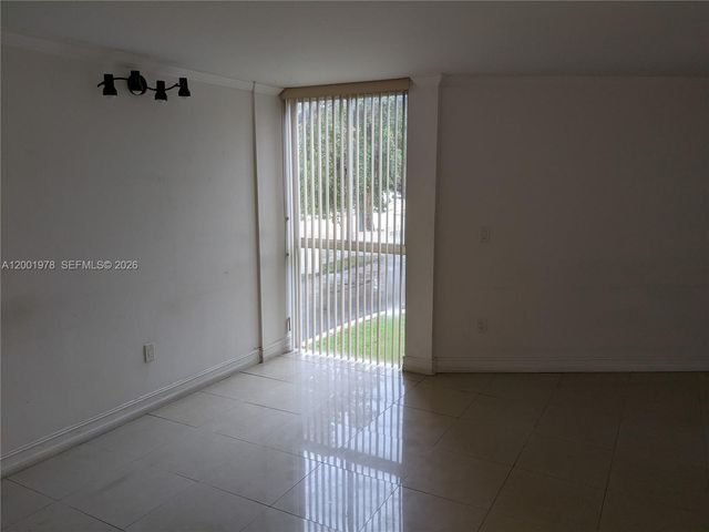 7125 NW 186th St B209, Hialeah, FL 33015