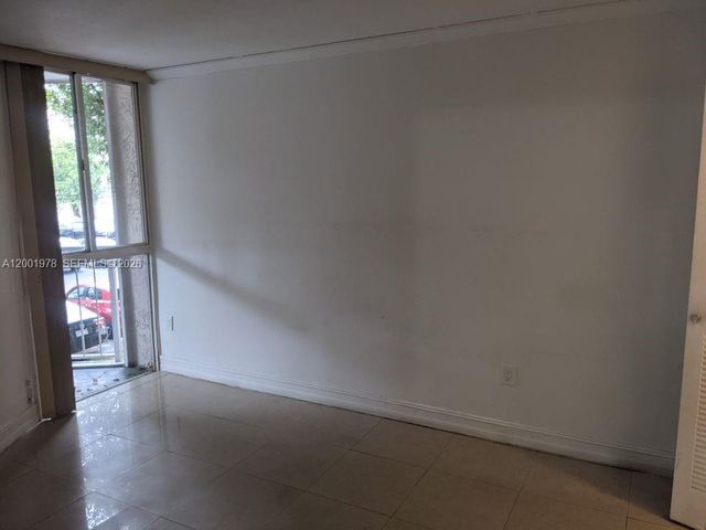 7125 NW 186th St B209, Hialeah, FL 33015