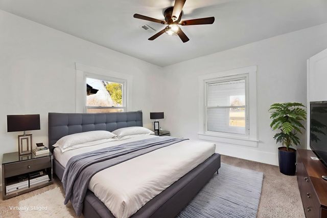 609 E 57th St S, Wichita, KS 67216