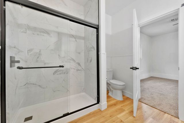 609 E 57th St S, Wichita, KS 67216