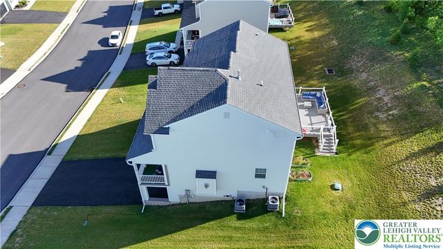 5044 Bellflower Drive, North Whitehall Twp, PA 18078