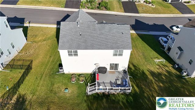 5044 Bellflower Drive, North Whitehall Twp, PA 18078