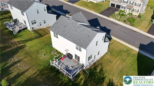 5044 Bellflower Drive, North Whitehall Twp, PA 18078