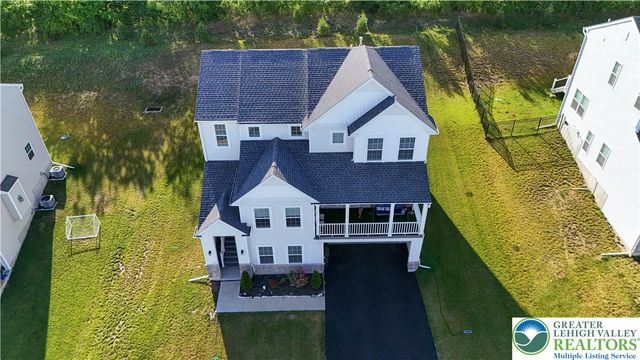 5044 Bellflower Drive, North Whitehall Twp, PA 18078