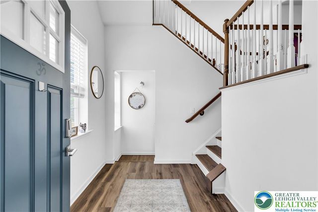 5044 Bellflower Drive, North Whitehall Twp, PA 18078