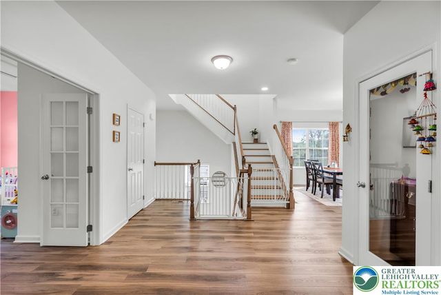 5044 Bellflower Drive, North Whitehall Twp, PA 18078