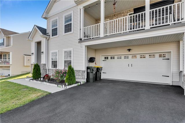 5044 Bellflower Drive, North Whitehall Twp, PA 18078