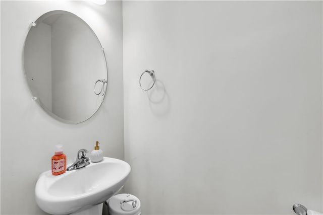 5044 Bellflower Drive, North Whitehall Twp, PA 18078