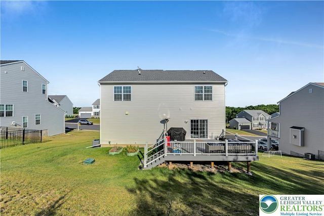 5044 Bellflower Drive, North Whitehall Twp, PA 18078