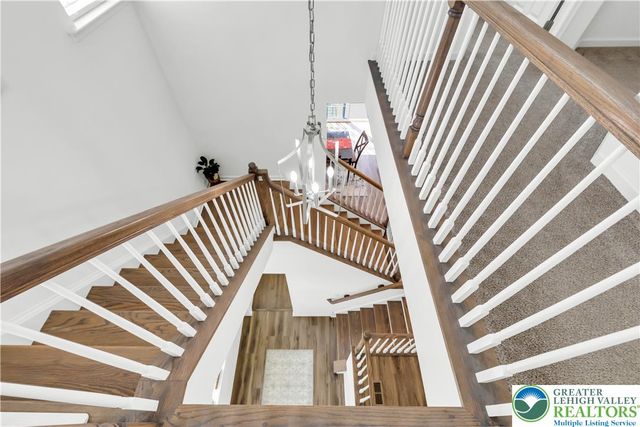 5044 Bellflower Drive, North Whitehall Twp, PA 18078