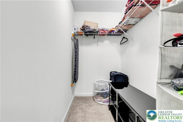 5044 Bellflower Drive, North Whitehall Twp, PA 18078