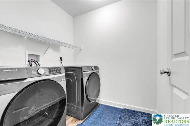 5044 Bellflower Drive, North Whitehall Twp, PA 18078