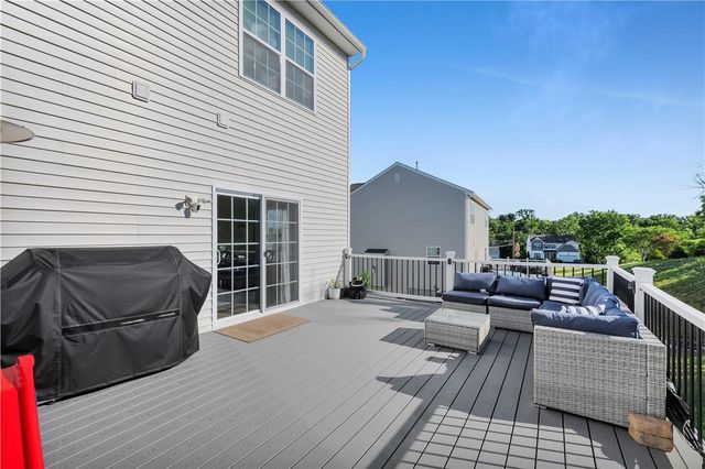 5044 Bellflower Drive, North Whitehall Twp, PA 18078