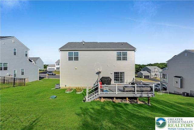 5044 Bellflower Drive, North Whitehall Twp, PA 18078