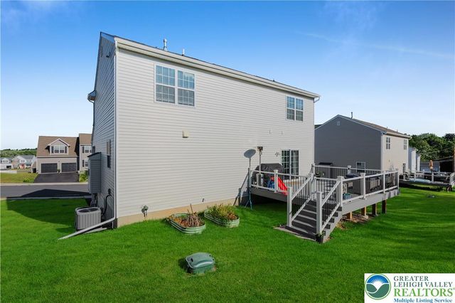 5044 Bellflower Drive, North Whitehall Twp, PA 18078