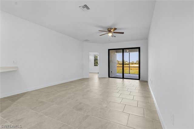 19617 Hinkley DR, Estero, FL 33928