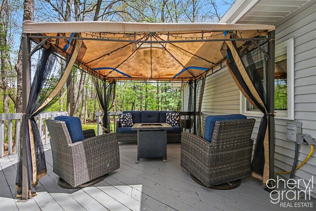 3047 Rogue Hollow Court, Belmont, MI 49306