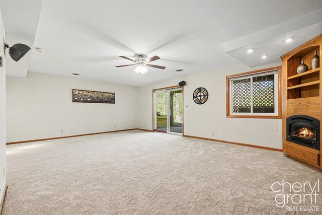 3047 Rogue Hollow Court, Belmont, MI 49306