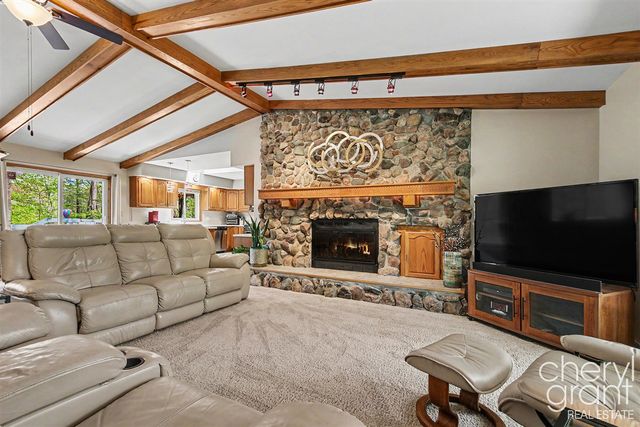 3047 Rogue Hollow Court, Belmont, MI 49306
