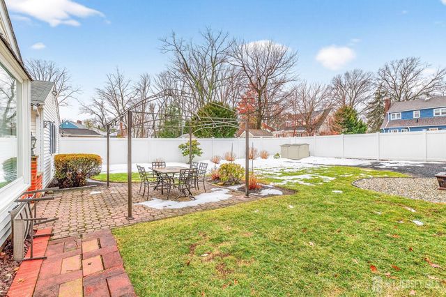 246 Highland Drive, Milltown, NJ 08850