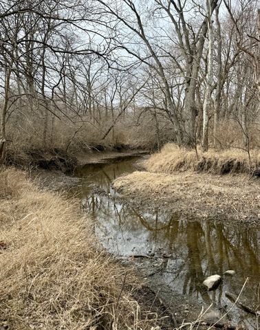 CH 7 2360 E, Newman, IL 61942