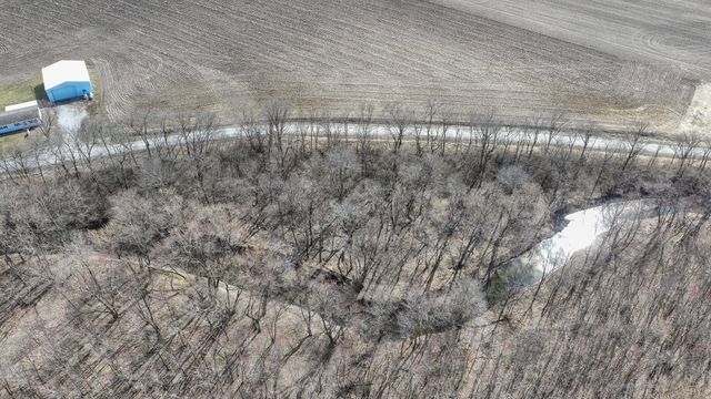 CH 7 2360 E, Newman, IL 61942