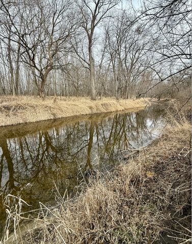 CH 7 2360 E, Newman, IL 61942