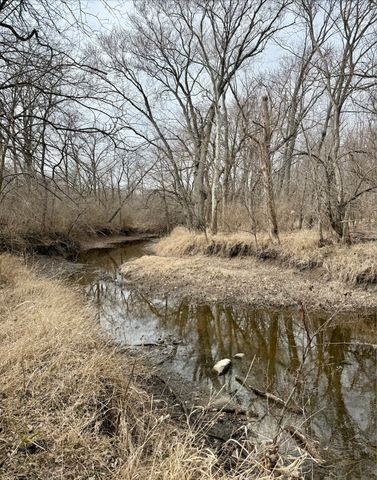 CH 7 2360 E, Newman, IL 61942