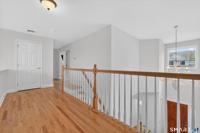 18 Tobins Court 18, Danbury, CT 06810