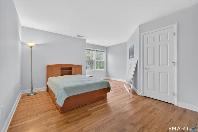 18 Tobins Court 18, Danbury, CT 06810