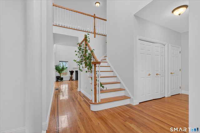 18 Tobins Court 18, Danbury, CT 06810