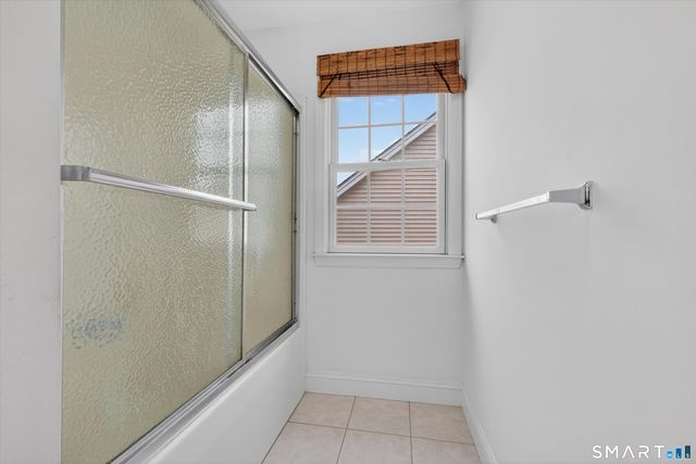 18 Tobins Court 18, Danbury, CT 06810