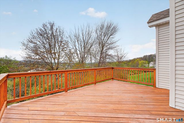 18 Tobins Court 18, Danbury, CT 06810