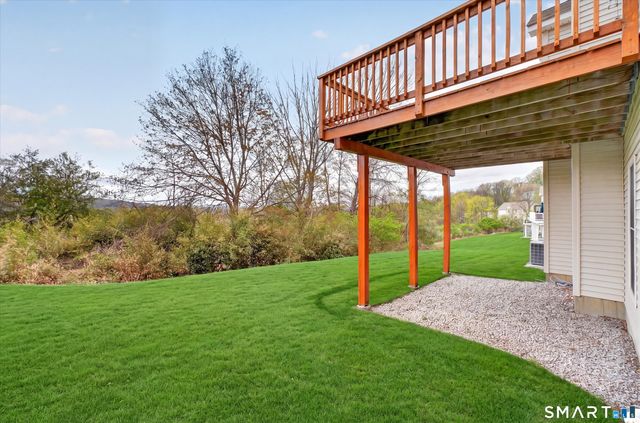 18 Tobins Court 18, Danbury, CT 06810