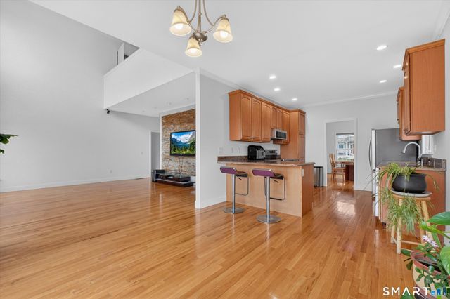 18 Tobins Court 18, Danbury, CT 06810