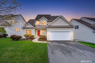 18 Tobins Court 18, Danbury, CT 06810