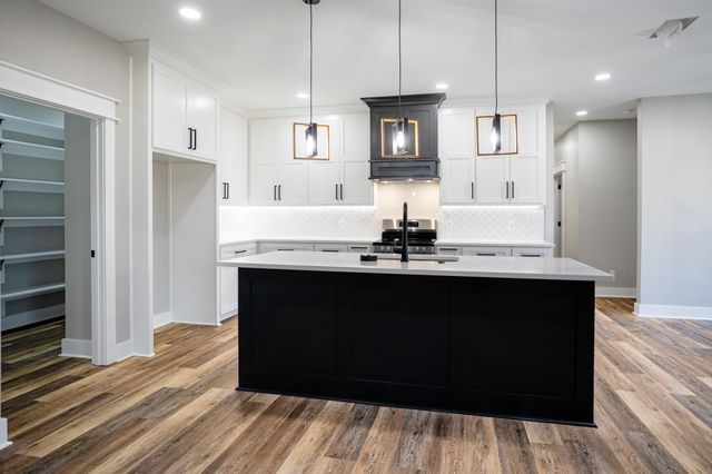 26B Cedar Hill Rd, Longview, TX 75605