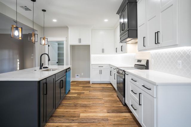 26B Cedar Hill Rd, Longview, TX 75605