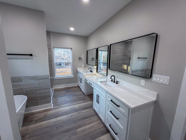 26B Cedar Hill Rd, Longview, TX 75605