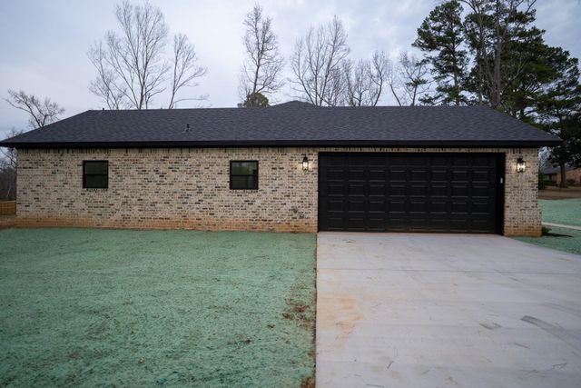 26B Cedar Hill Rd, Longview, TX 75605