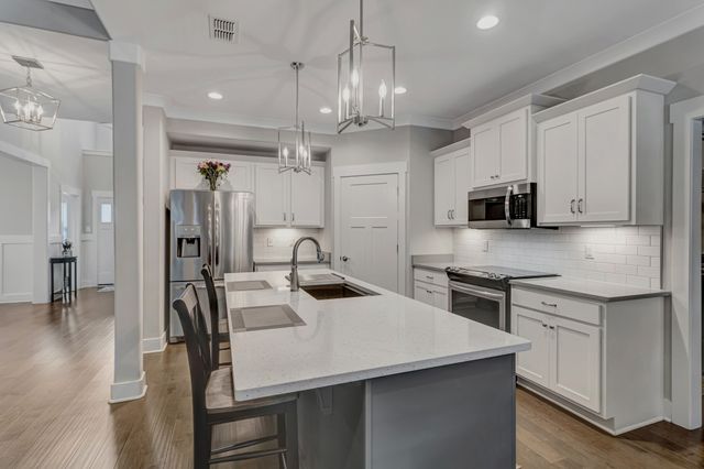 347 Beulah Rose Dr, Murfreesboro, TN 37128